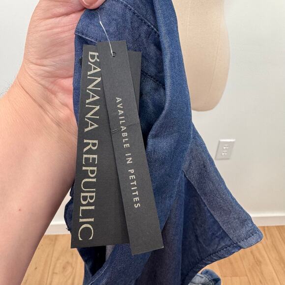 NWT Banana Republic Chambray Cold Shoulder Riley Shirt Blue Preppy Work Size 4 - Picture 8 of 11